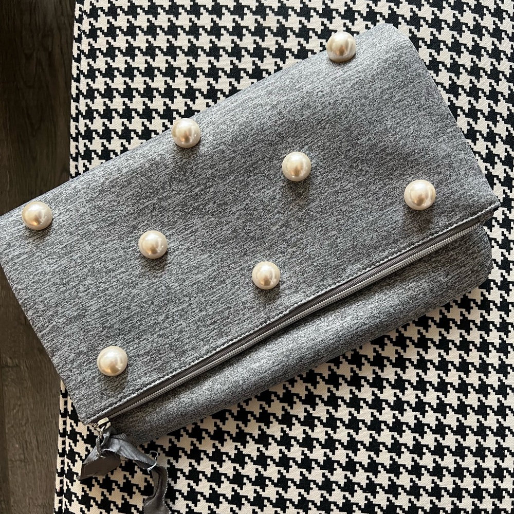Stella & Dot grey with pearl clutch